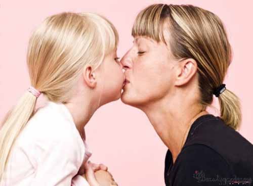 How to kiss with tongue. Смотреть фото How to kiss with tongue. Смотреть картинку How to kiss with tongue. Картинка про How to kiss with tongue. Фото How to kiss with tongue