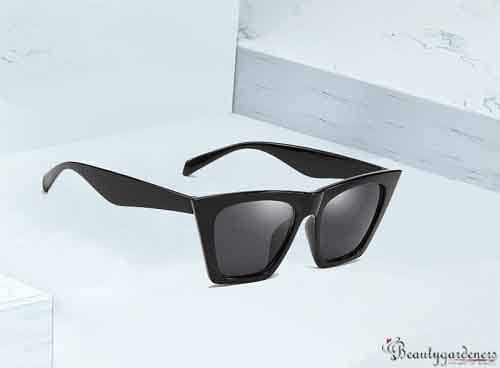 what shape sunglasses for square face