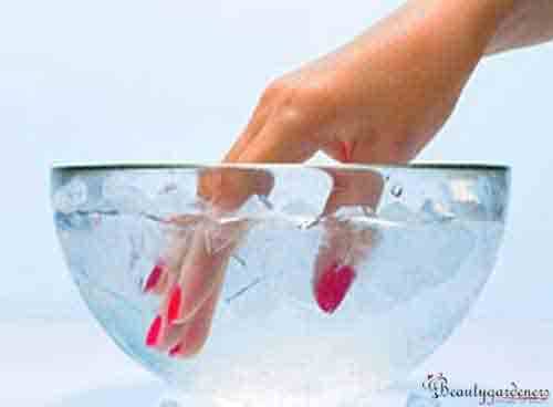 how to dry nail polish fast
